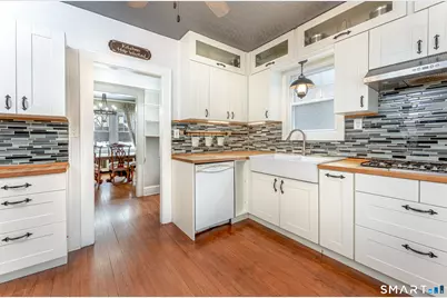 38 West End Avenue, New Britain, CT 06052 - Photo 5