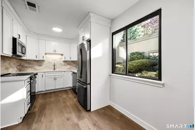 761 Heritage Village #D, Southbury, CT 06488 - Photo 5