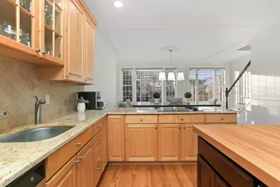 65 Thorpe Street #65, Fairfield, CT 06824 - Photo 13