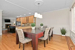 65 Thorpe St, Fairfield, CT 06824 - Photo 15