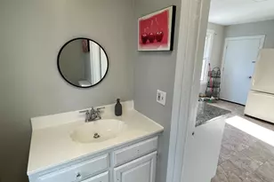 98 Carroll St, Naugatuck, CT 06770 - Photo 5