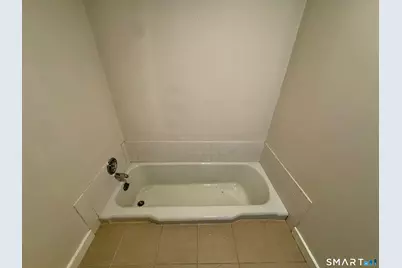 860 Oakwood Road, Orange, CT 06477 - Photo 25