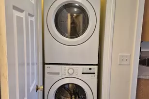 2979 Fairfield Ave, Bridgeport, CT 06605 - Photo 5