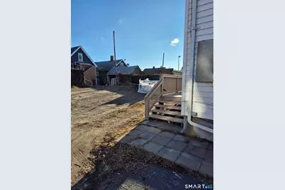 2979 Fairfield Avenue #1R, Bridgeport, CT 06605 - Photo 9