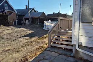 2979 Fairfield Ave, Bridgeport, CT 06605 - Photo 9