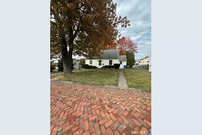 1031 Meriden Road, Waterbury, CT 06705 - Photo 29