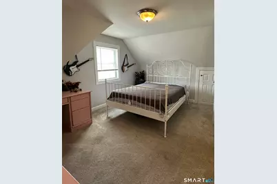 1031 Meriden Road, Waterbury, CT 06705 - Photo 15