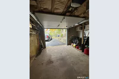 1031 Meriden Road, Waterbury, CT 06705 - Photo 25