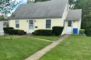 1031 Meriden Rd, Waterbury, CT 06705 - Photo 1