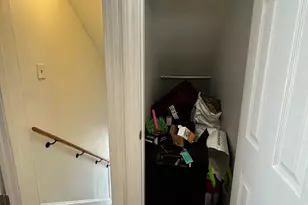 1031 Meriden Rd, Waterbury, CT 06705 - Photo 21