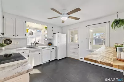 103 Edgemere Avenue, West Hartford, CT 06110 - Photo 11