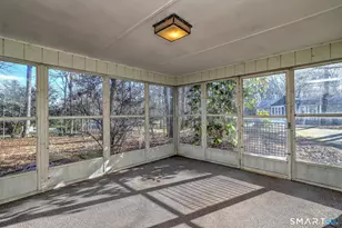 683 Royal Ln, Orange, CT 06477 - Photo 21