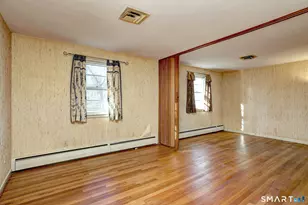 683 Royal Ln, Orange, CT 06477 - Photo 31