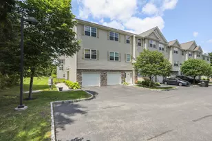 27 Riverview Ct, Brookfield, CT 06804 - Photo 15