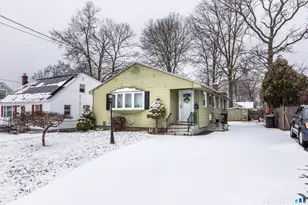 97 Benson St, New Britain, CT 06051 - Photo 5