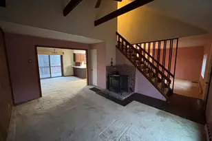 26 Village Cir, Naugatuck, CT 06770 - Photo 11