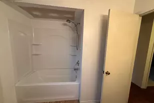 26 Village Cir, Naugatuck, CT 06770 - Photo 29