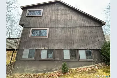 26 Village Circle, Naugatuck, CT 06770 - Photo 3