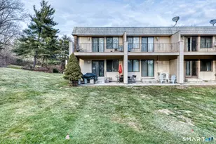 17 Hemlock Ct, Cromwell, CT 06416 - Photo 3