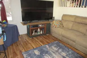 629 Longfellow Dr, Branford, CT 06405 - Photo 5