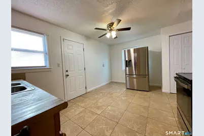 35 Baltic Street, Hartford, CT 06112 - Photo 15