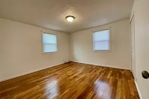 35 Baltic St, Hartford, CT 06112 - Photo 11