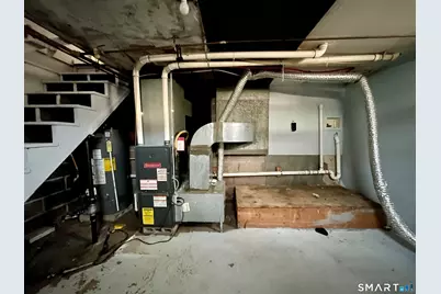 35 Baltic Street, Hartford, CT 06112 - Photo 17