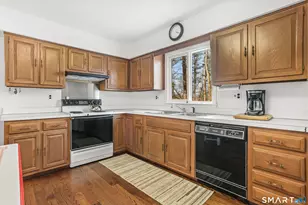 268 Umpawaug Rd, Redding, CT 06896 - Photo 9