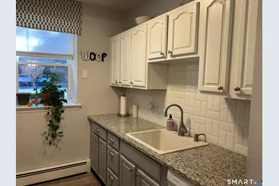 1070 New Haven Avenue #APT 47, Milford, CT 06460 - Photo 5