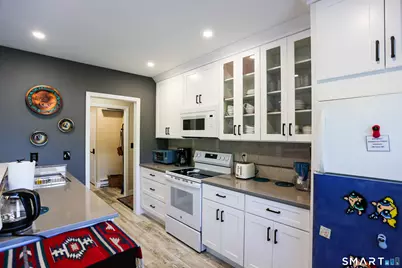 36 Turn Of River Road #APT B3, Stamford, CT 06905 - Photo 25