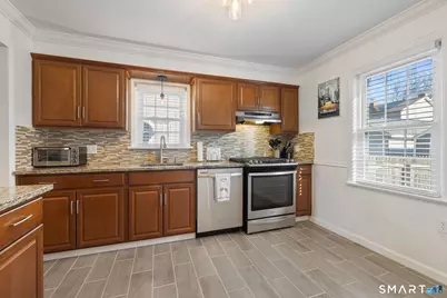 25 Lindsley Place, Stratford, CT 06615 - Photo 29