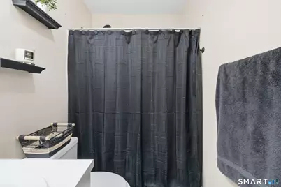 117 Hamden Avenue #APT I, Waterbury, CT 06704 - Photo 19