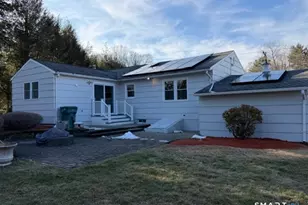 26 Kelly Rd, Hamden, CT 06518 - Photo 3