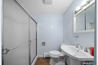 30 Jackson Street, Windsor Locks, CT 06096 - Photo 15