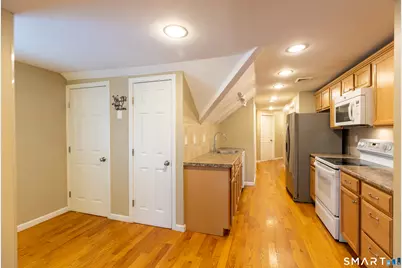 772 Farmington Avenue #Floor 3, West Hartford, CT 06119 - Photo 7