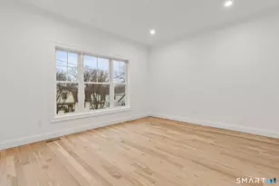 100 New England Ave, Fairfield, CT 06824 - Photo 11