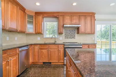 5 Mendes Road, Danbury, CT 06811 - Photo 7