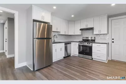 35 Euclid Avenue #B, Stamford, CT 06902 - Photo 9