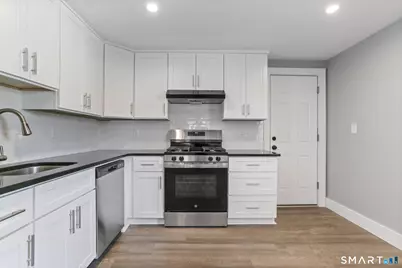 35 Euclid Avenue #B, Stamford, CT 06902 - Photo 1