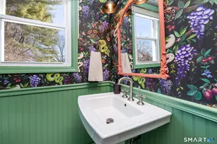 74 Tariffville Rd, Bloomfield, CT 06002 - Photo 15