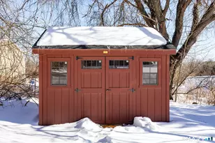 74 Tariffville Rd, Bloomfield, CT 06002 - Photo 33