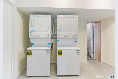 35 Euclid Avenue #A, Stamford, CT 06902 - Photo 17