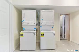 35 Euclid Ave, Stamford, CT 06902 - Photo 17