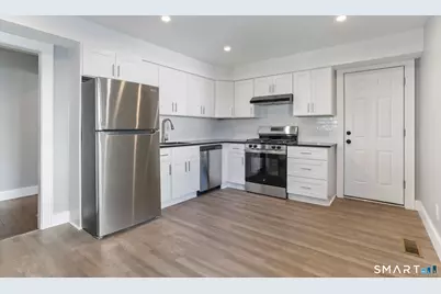 35 Euclid Avenue #A, Stamford, CT 06902 - Photo 9