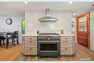 34 Perry Avenue, Norwich, CT 06360 - Photo 9