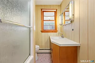 34 Perry Ave, Norwich, CT 06360 - Photo 23