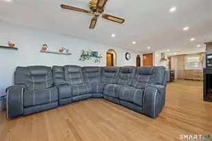 34 Perry Ave, Norwich, CT 06360 - Photo 15