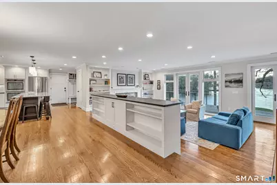 7 Hemlock Trail, Trumbull, CT 06611 - Photo 11