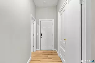 39 Cliff St, Norwich, CT 06360 - Photo 3