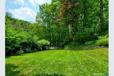 219 Bennetts Farm Road, Ridgefield, CT 06877 - Photo 5